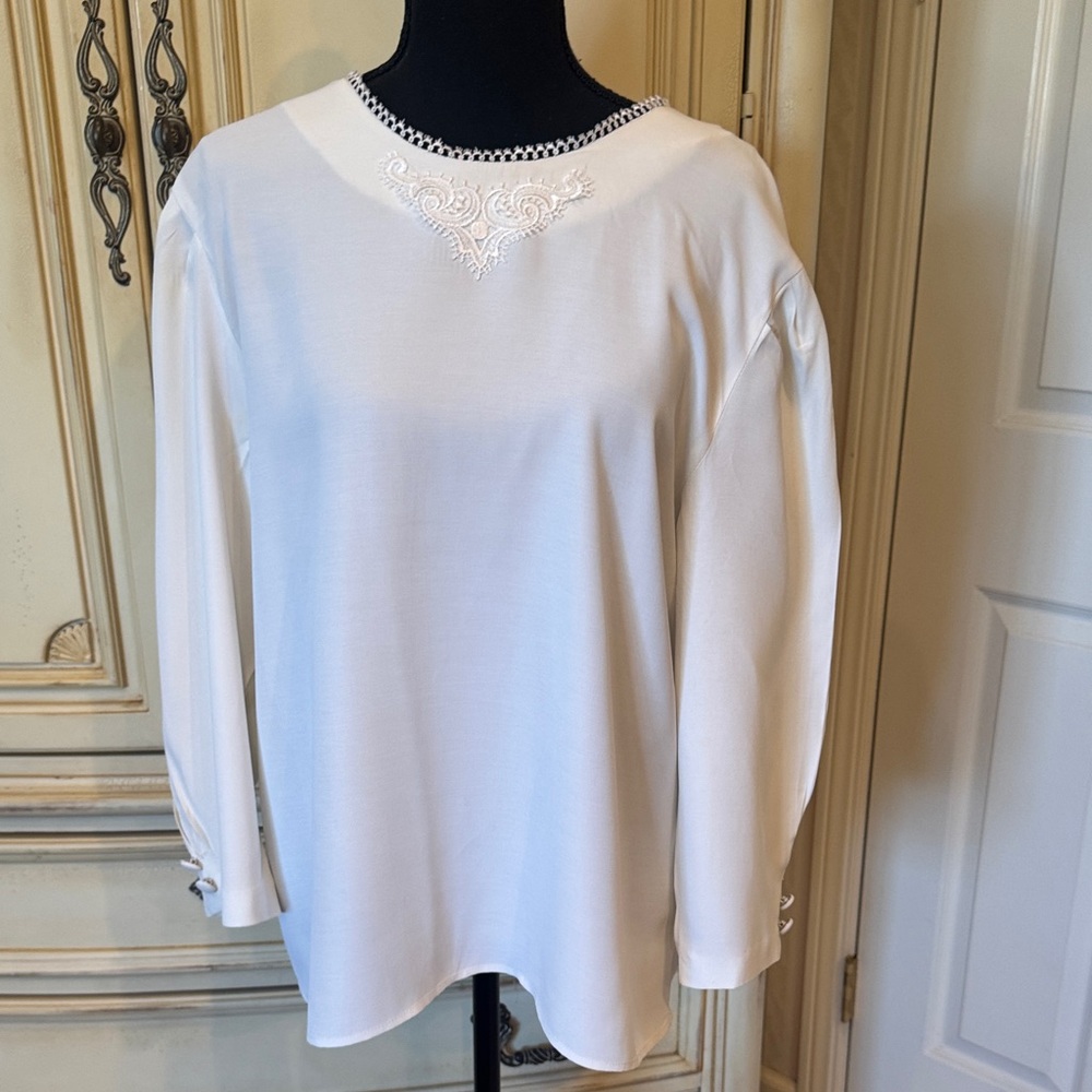 Chic White Blouse with Embroidered Neckline